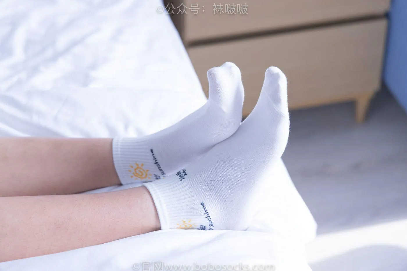 [BoBoSocks袜啵啵]NO.052 瑶瑶-JK制服、帆布鞋、白棉袜、裸足 [133P]插图6